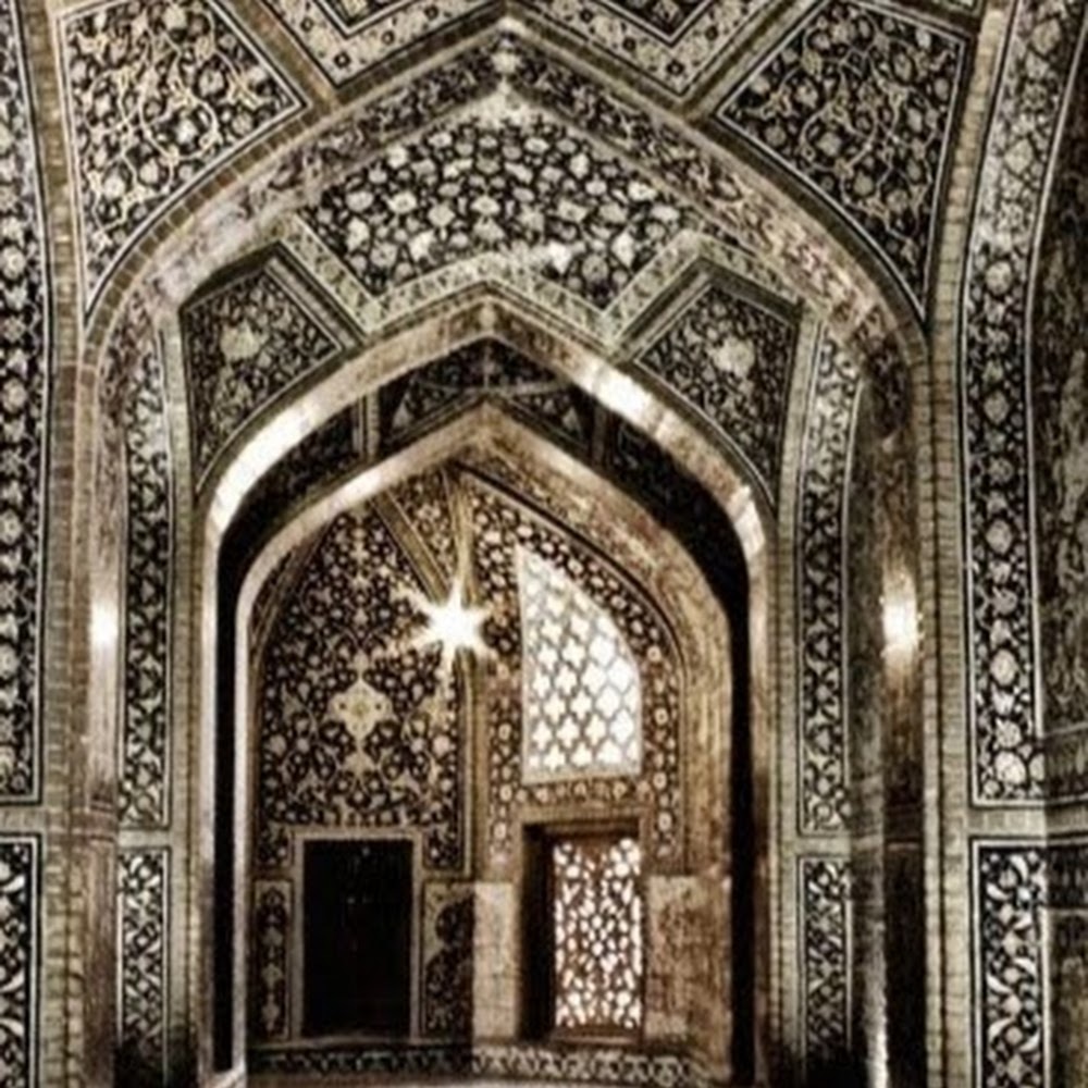 Meet your Posher, Mayah